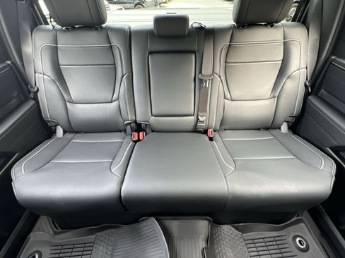 Used 2026 Toyota Tundra Limited AWD/4WD image 15