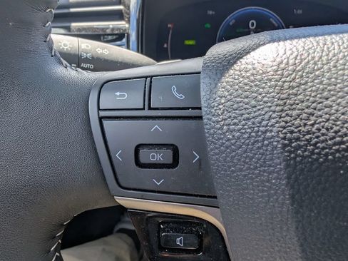 Used 2026 Toyota Camry SE w/ Convenience Package FWD image 20