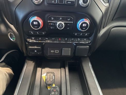 Used 2023 GMC Sierra 2500 AT4 w/ AT4 Premium Plus Package image 14