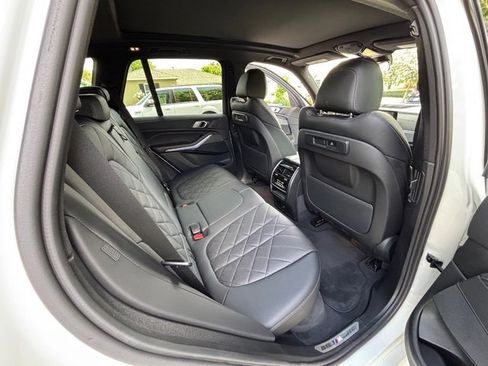 Used 2023 BMW X5 sDrive40i w/ M Sport Package image 34