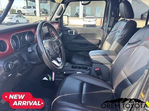 Used 2022 Jeep Gladiator Rubicon w/ LED Lighting Group AWD/4WD image 5