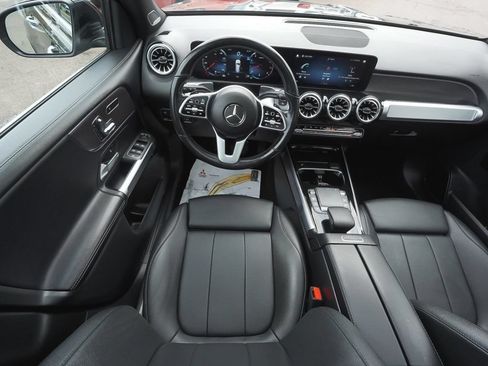 Used 2023 Mercedes-Benz GLB 250 4MATIC w/ Premium Package image 50