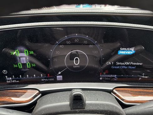 Used 2023 Cadillac Escalade Premium Luxury AWD/4WD image 25