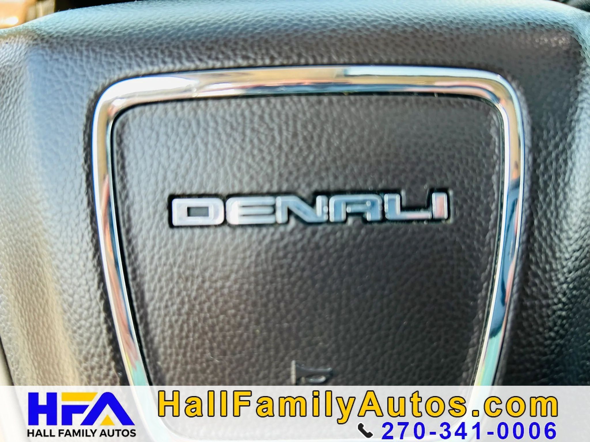 Used 2017 GMC Yukon Denali w/ Open Road Package RWD image 33