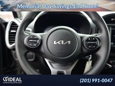 Used 2024 Kia Soul LX w/ Option Group 015 FWD image 18