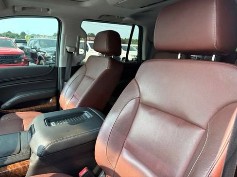 Used 2019 Chevrolet Tahoe Premier w/ Premier Plus Edition AWD/4WD image 12