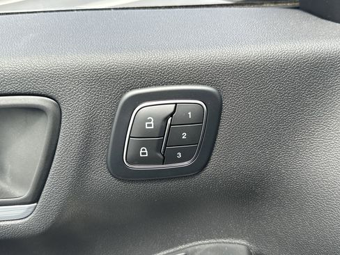 New 2025 Ford Escape SE w/ PHEV Premium Package image 23