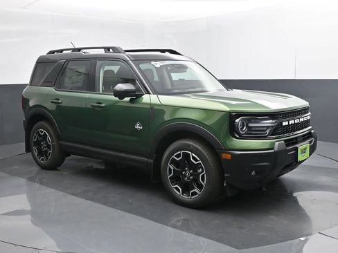New 2025 Ford Bronco Sport Outer Banks w/ Outer Banks Tech Package+ AWD/4WD image 8