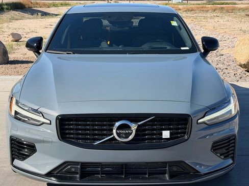 Used 2022 Volvo S60 T8 Polestar image 3