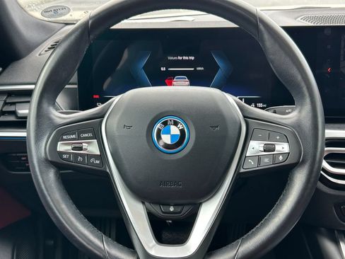 Used 2023 BMW i4 eDrive35 w/ Premium Package RWD image 18