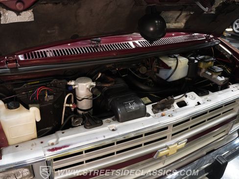 Used 1990 Chevrolet G20 image 33
