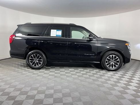 Used 2025 Ford Expedition Platinum AWD/4WD image 11