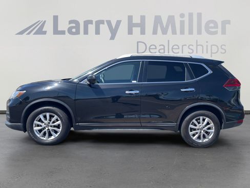Used 2020 Nissan Rogue SV AWD/4WD image 2
