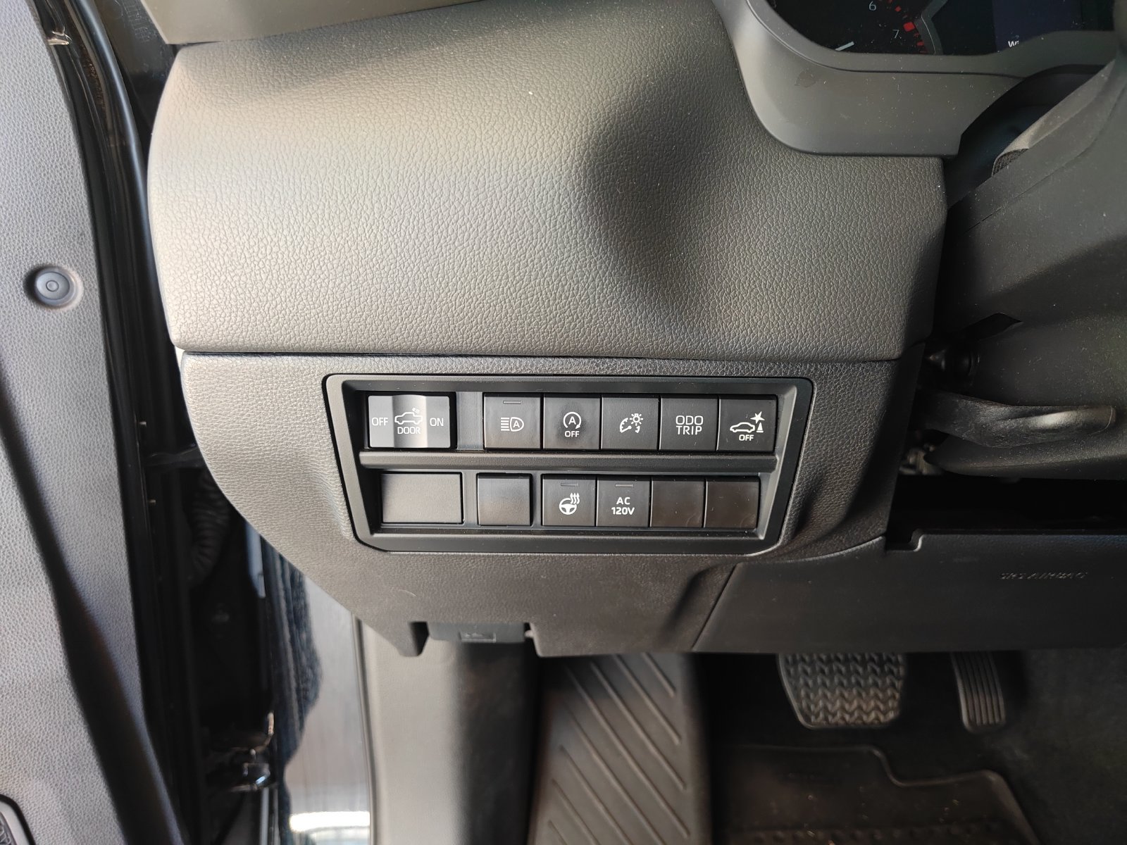 Used 2023 Toyota Tundra Limited AWD/4WD image 14