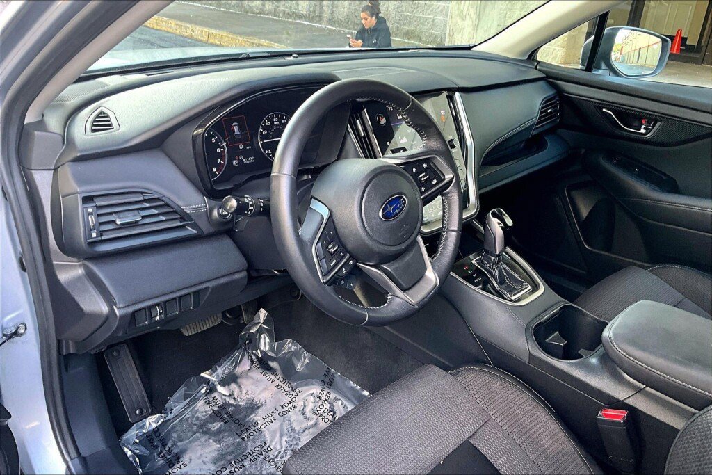 Used 2020 Subaru Outback Premium w/ Popular Package #1 AWD/4WD image 10