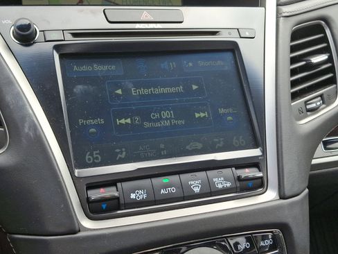 Used 2014 Acura RLX w/ Advance Package FWD image 17