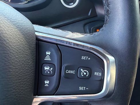 Used 2025 RAM 1500 Laramie AWD/4WD image 14