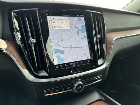 Certified 2025 Volvo V60 B5 Cross Country Plus image 20