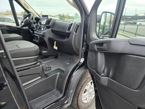 New 2025 RAM ProMaster 3500 w/ Quick Order Package 24G SLT image 18