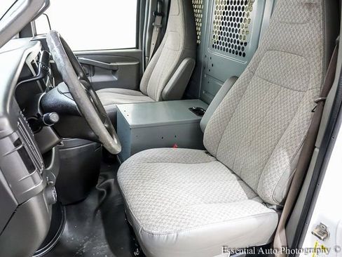 Certified 2017 GMC Savana 2500 w/ All Terrain Package image 9