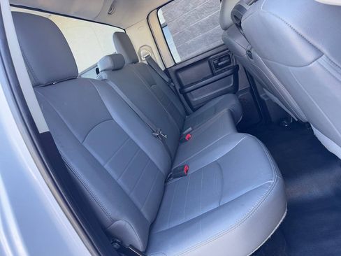 Used 2018 RAM 1500 Tradesman w/ Chrome Appearance Group AWD/4WD image 10