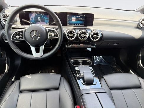 Used 2019 Mercedes-Benz A 220 image 7