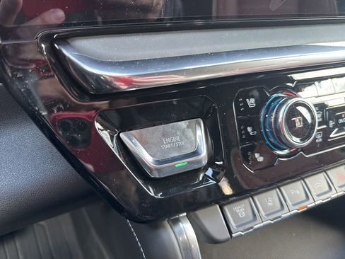 New 2026 GMC Sierra 3500 Denali Ultimate AWD/4WD image 33