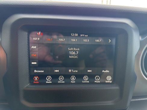 Certified 2022 Jeep Wrangler Unlimited Sport image 10