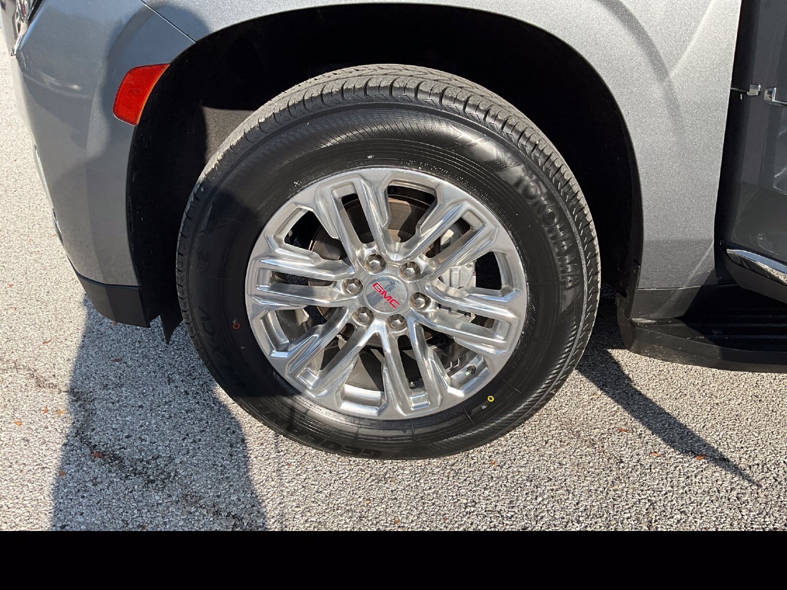 Used 2021 GMC Yukon XL SLT w/ SLT Premium Package AWD/4WD image 27
