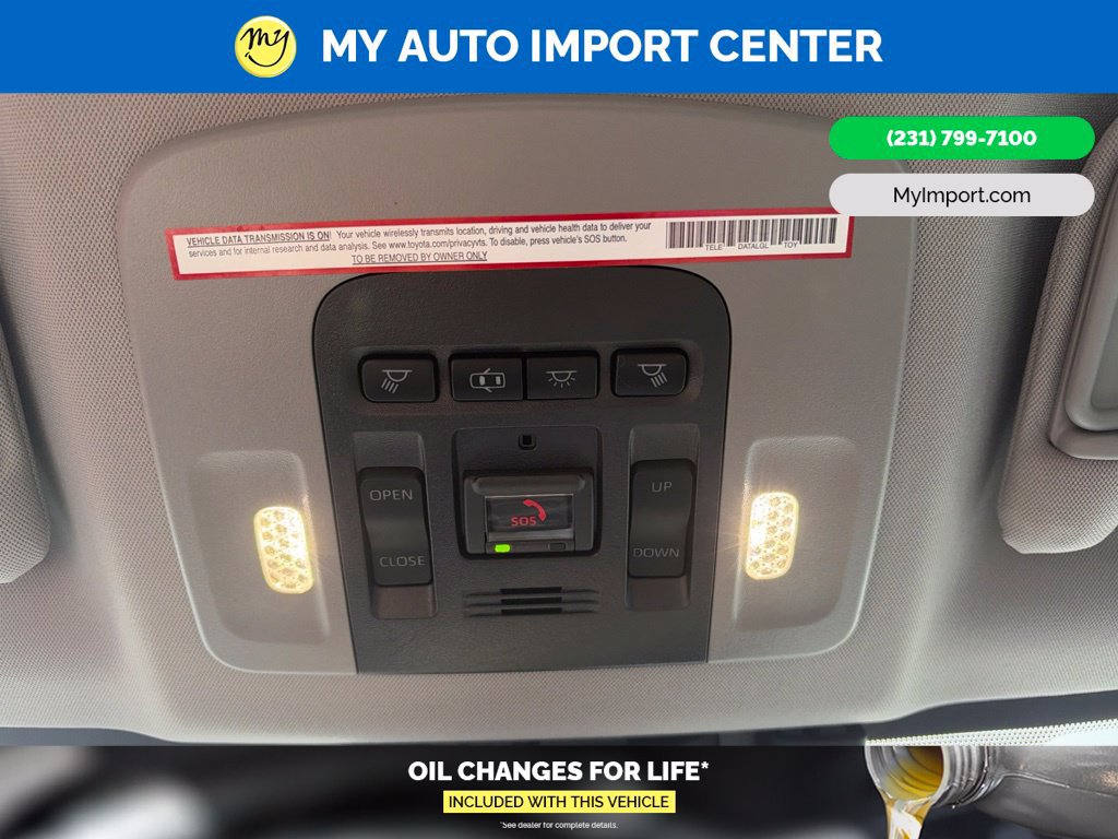 Used 2020 Toyota Camry XLE w/ Sunroof Package FWD image 21