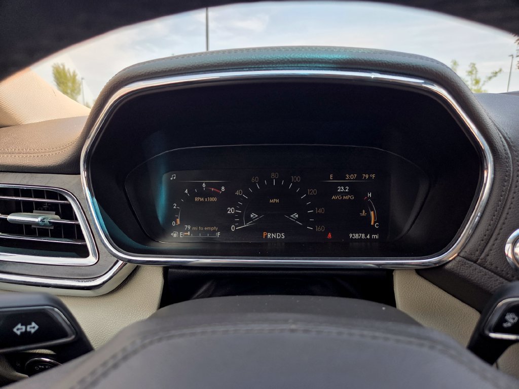 Used 2019 Lincoln Continental Select w/ Continental Climate Package AWD/4WD image 23