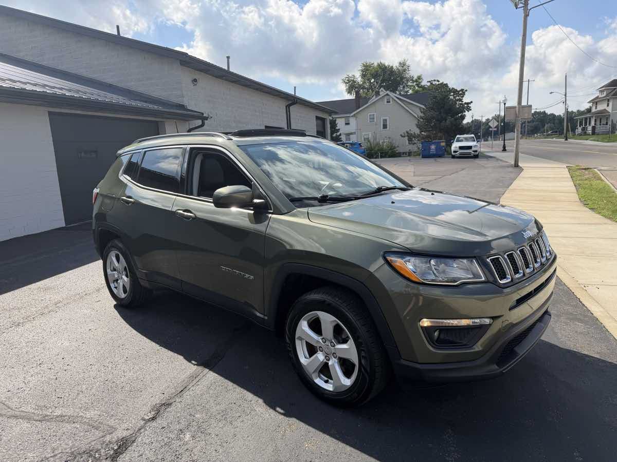 Used 2019 Jeep Compass Latitude AWD/4WD image 6