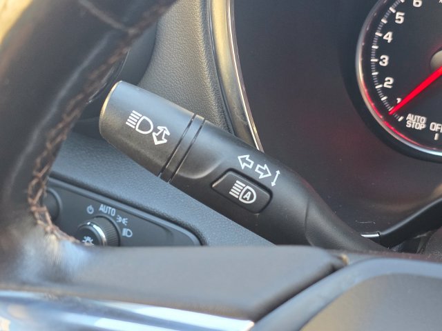 Used 2022 Chevrolet Blazer Premier FWD image 36