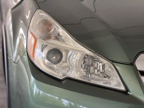Used 2014 Subaru Outback 2.5i Limited w/ Moonroof Package AWD/4WD image 10