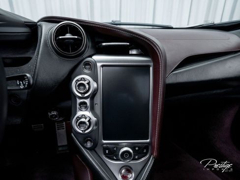 Used 2018 McLaren 720S Luxury image 34