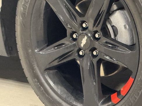 Used 2020 Chevrolet Equinox Premier w/ Premier Redline Edition image 6