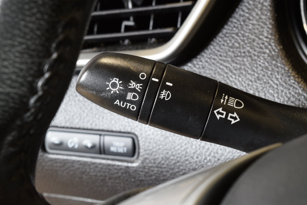 Used 2014 Nissan Rogue SL w/ SL Premium Package AWD/4WD image 19