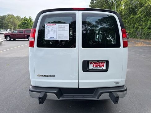 Used 2023 Chevrolet Express 2500 w/ Driver Convenience Package RWD image 4