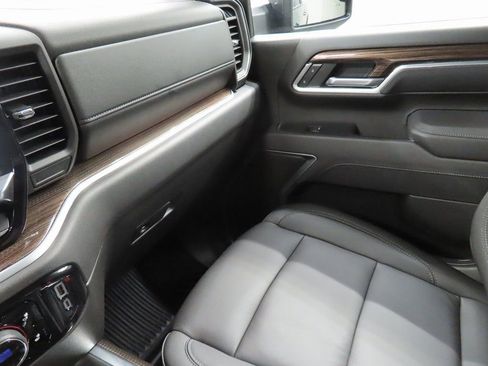 Used 2025 Chevrolet Silverado 2500 LT w/ Trail Boss Package image 29