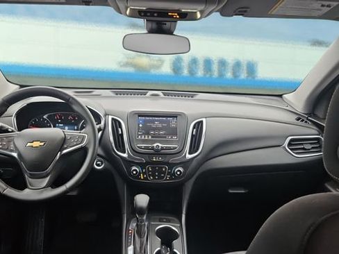 Used 2024 Chevrolet Equinox LT image 15