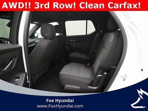 Used 2023 Chevrolet Traverse LT image 16