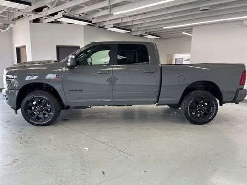 New 2026 RAM 3500 Laramie AWD/4WD image 5