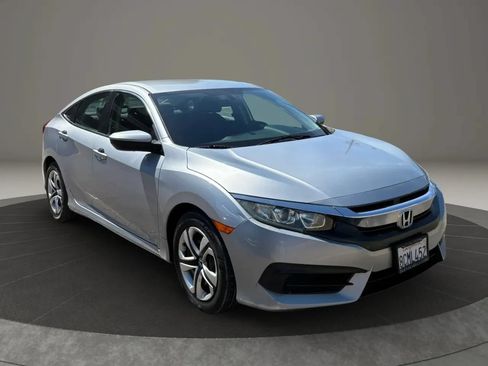Used 2018 Honda Civic LX image 4