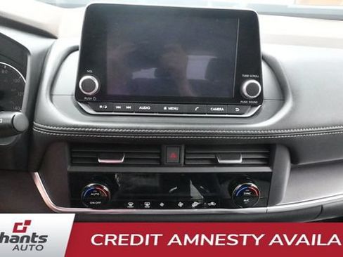 Used 2023 Nissan Rogue SV FWD image 18
