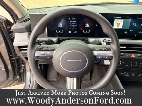Used 2025 Hyundai Sonata SEL FWD image 12
