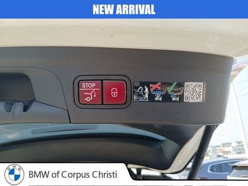 Used 2025 Mercedes-Benz GLE 450e 4MATIC image 10