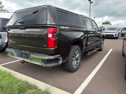Used 2019 Chevrolet Silverado 1500 LT w/ Convenience Package AWD/4WD image 12