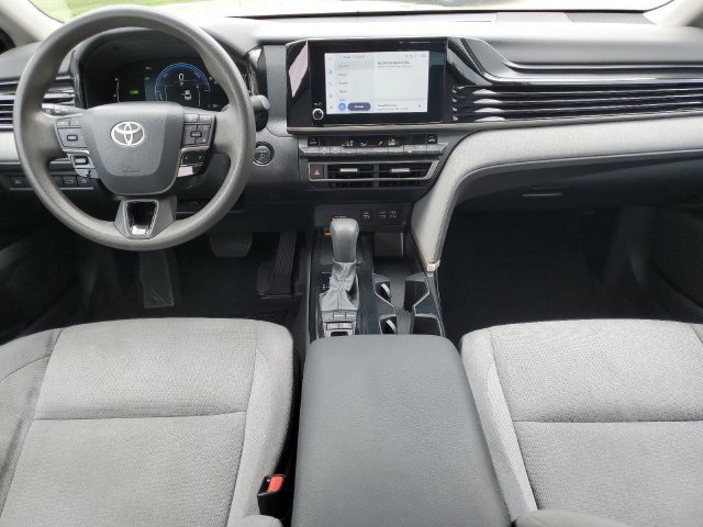 Used 2025 Toyota Camry LE FWD image 21