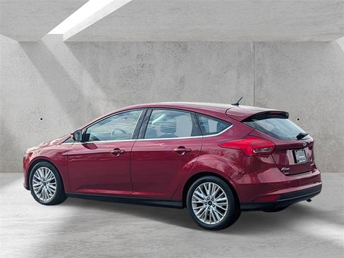 Certified 2017 Ford Focus Titanium w/ Titanium Technology Package image 4