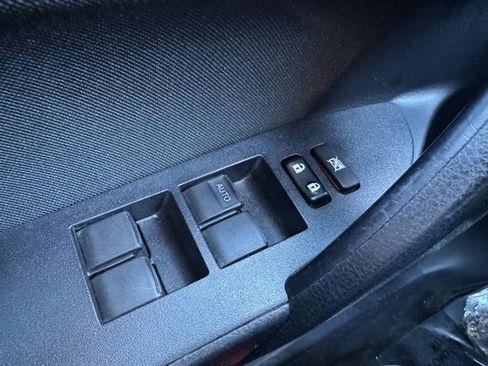 Certified 2018 Toyota Corolla LE w/ Carpet Mat Package (TMS) image 27